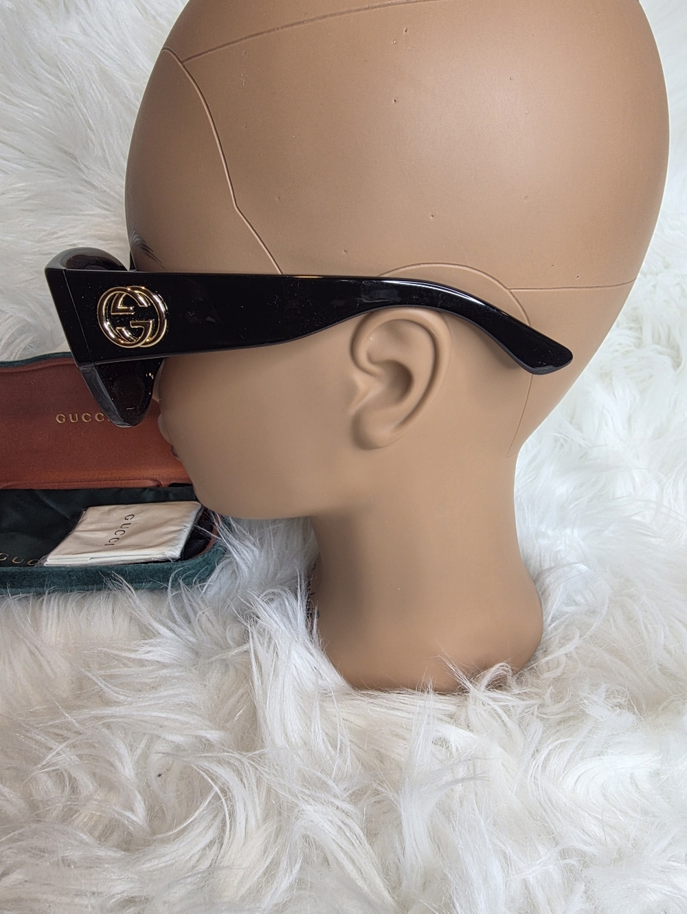 Gucci GG NWT Retail $360 Black Sunglasses Gold Hardware. Full Inclusion - Picture 5 of 13